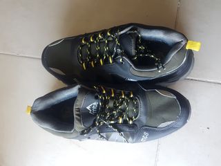 botas de montaña mt8