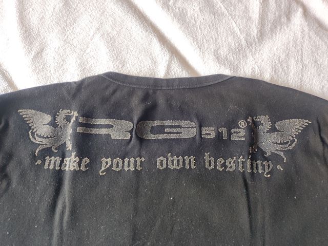 Camiseta negra elástica. RG512. Talla L