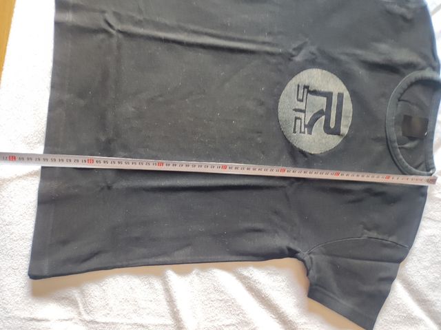 Camiseta negra elástica. RG512. Talla L