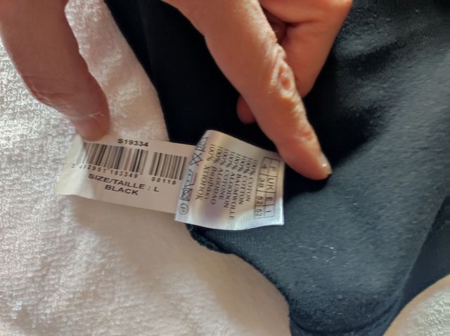 Camiseta negra elástica. RG512. Talla L