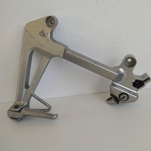 Estribo trasero Honda vfr 800 rc 46