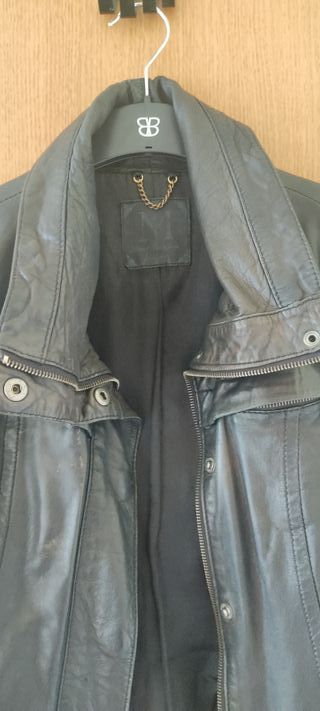 Cazadora cuero Stradivarius