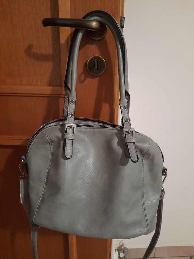 Borsa grigia in ecopelle