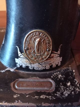 Máquina de coser antigua