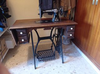Máquina de coser antigua