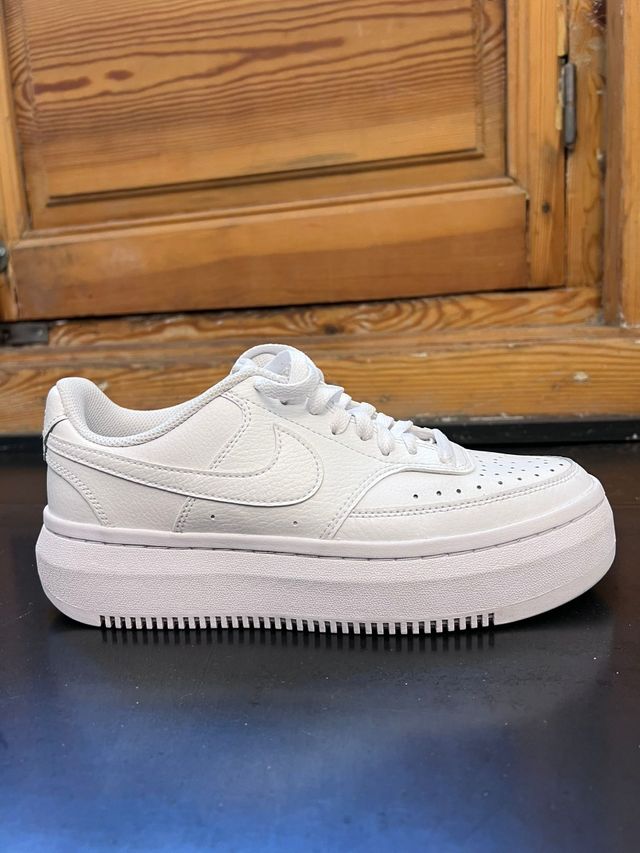 SNEAKERS NIKE COURT VISION ALTA
