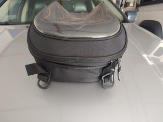 Mochila depósito montada en BMW