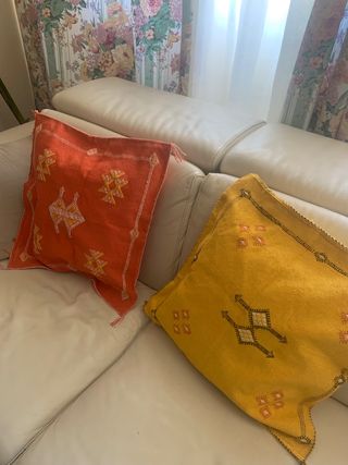 Cojines de sabra hechos a mano