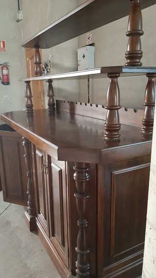 MUEBLE EXPOSITOR VINOS Y DERIVADOS