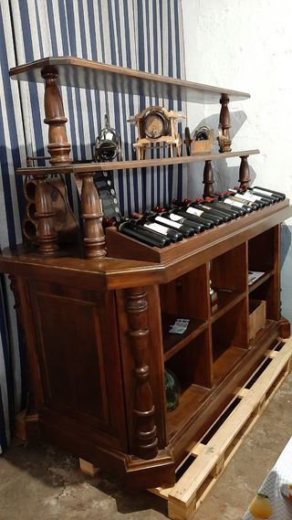 MUEBLE EXPOSITOR VINOS Y DERIVADOS