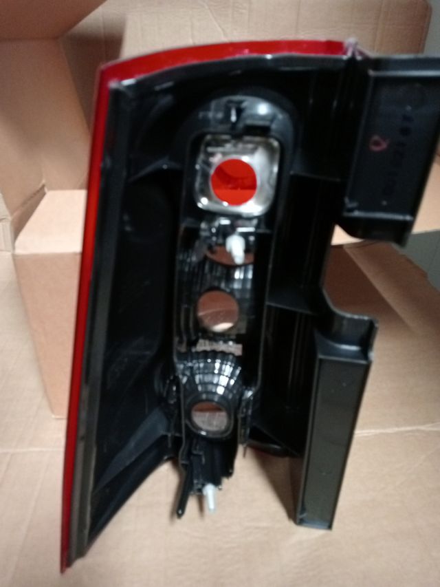 Piloto Coche DACIA LOGAN WAGON Trasero Derecho