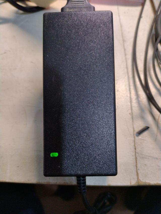 Fuente alimentación 24v 2.5a