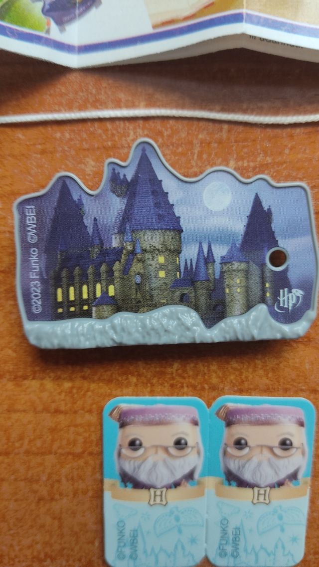 Juguete Hogwarts Kinder Joy