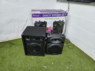 Equipo musica con mesa mezclas