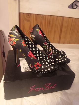 zapatos de tacón pin up