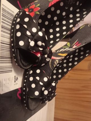 zapatos de tacón pin up