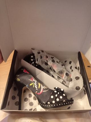 zapatos de tacón pin up