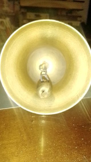 Campana o Llamador de Servio