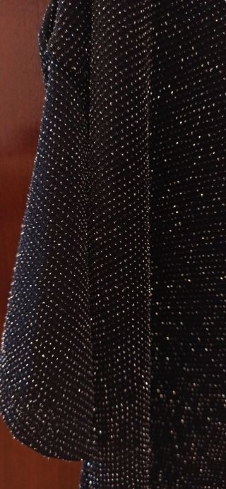 Blusa de fiesta negra con brillos. Amichi