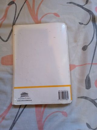 Libro de texto y ejercicios latín 1° Bachillerato