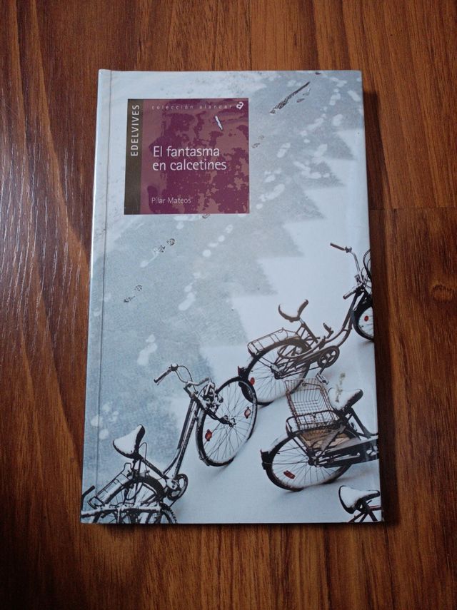 El fantasma en calcetines