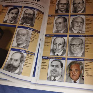 Marca álbum de cromos Real Madrid Corazón Blanco