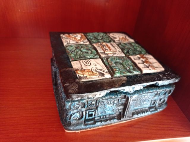 Ajedrez azteza y tres en raya