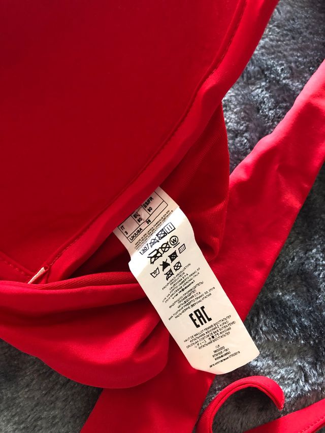 Lote de bolsa y bikini