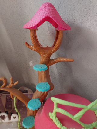 CASA ECHANTIMALS,SIN MUÑECAS