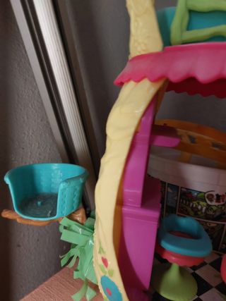 CASA ECHANTIMALS,SIN MUÑECAS