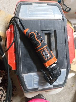 Sierra oscilante Black&Decker