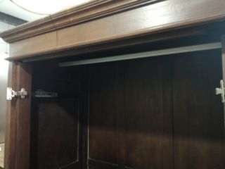 armario dos puertas, madera natural