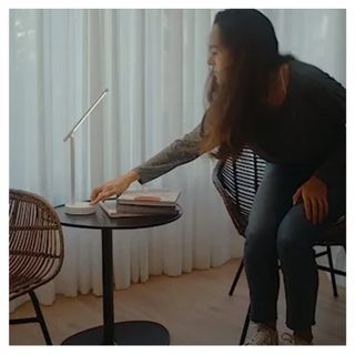 LÁMPARA DE ESCRITORIO