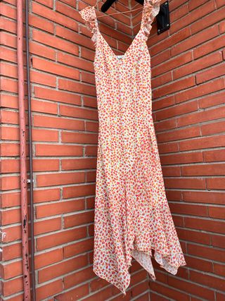 Vestido flores y volantes Verano Zara T/M
