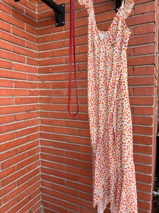 Vestido flores y volantes Verano Zara T/M