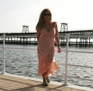 Vestido flores y volantes Verano Zara T/M