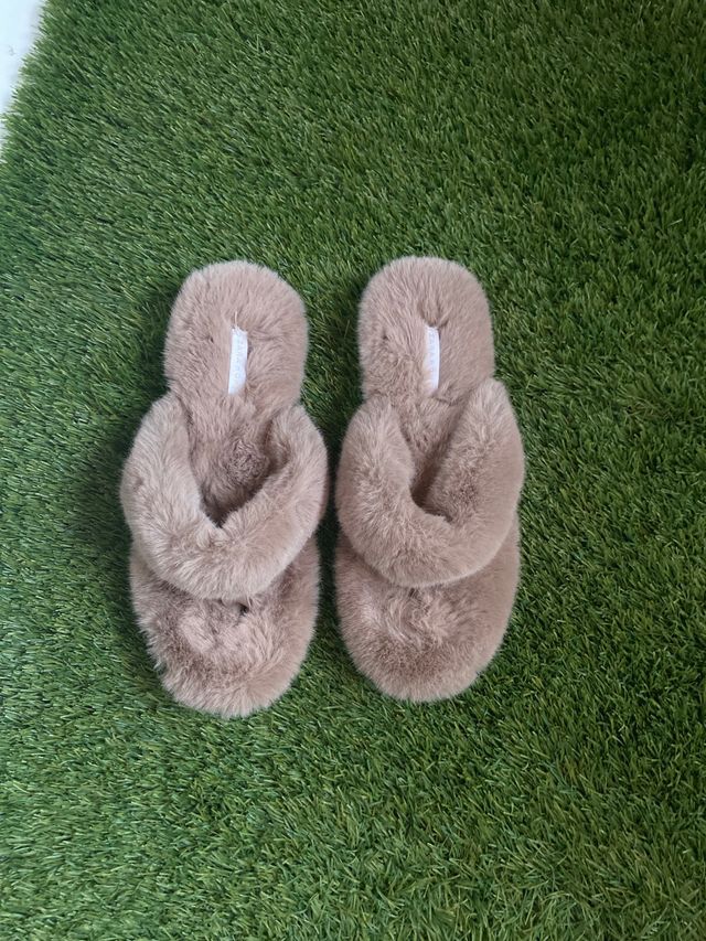 Chanclas de pelo, en perfecto estado