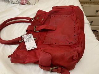 Bolso de piel todo por cierre de tienda solo 40 eu