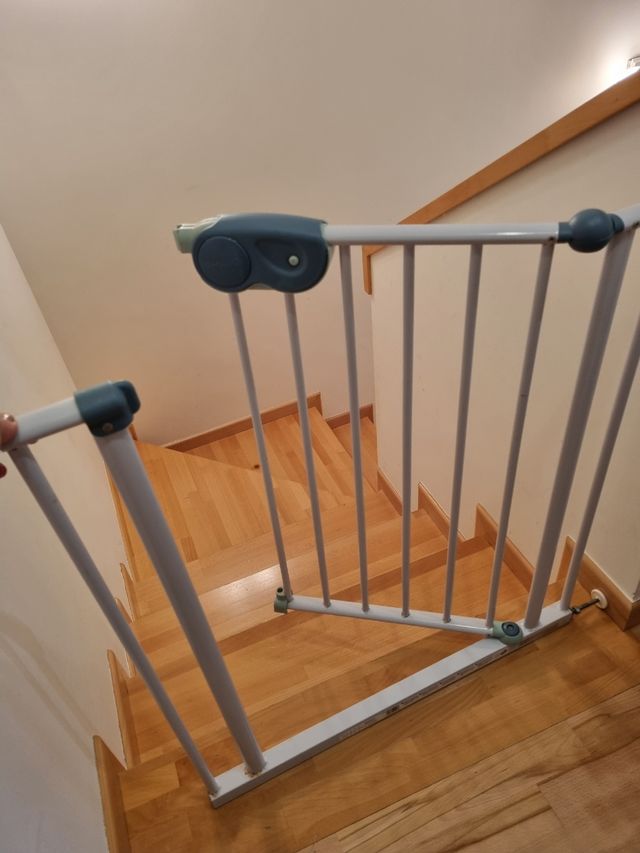 Barrera para escaleras