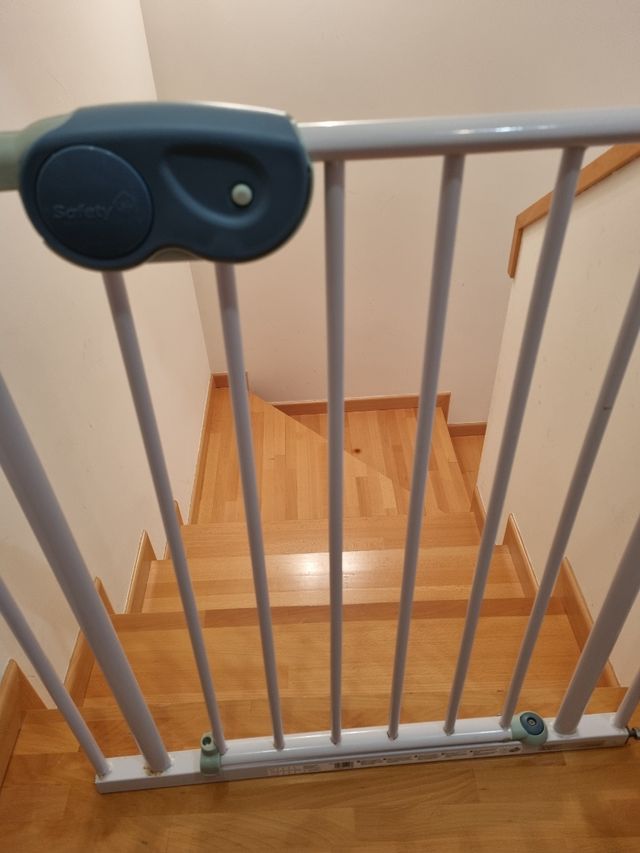 Barrera para escaleras