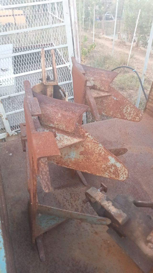 bisurco tractor pequeño