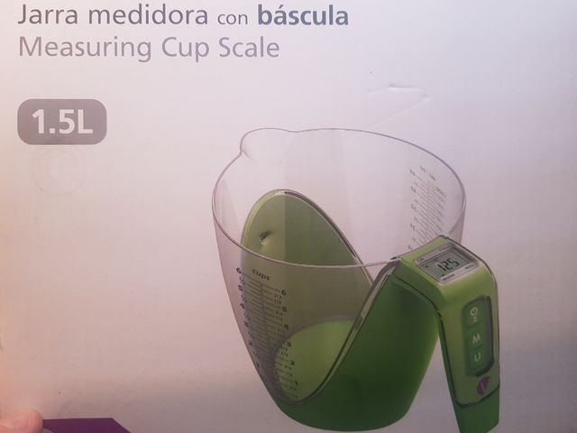Jarra medidora con báscula 1'5L