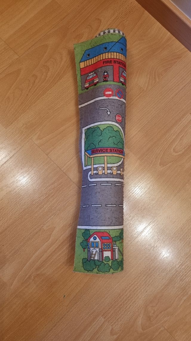 Alfombra dibujo ciudad