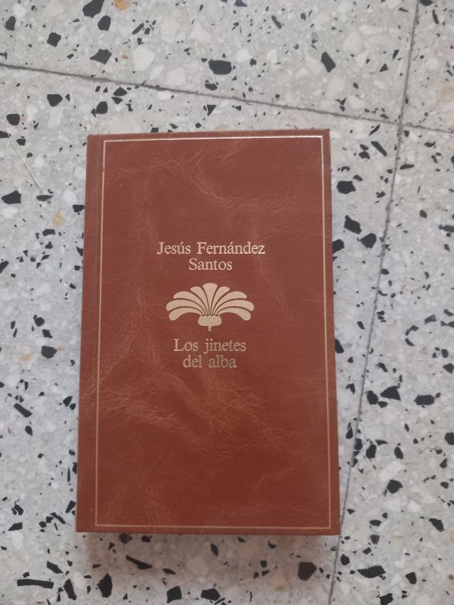 Libro los jinetes del alba