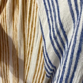 Vestito etnico con righe multicolori