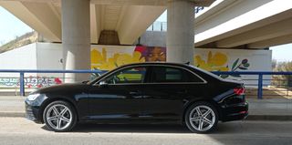  Audi A4 S line 2019.