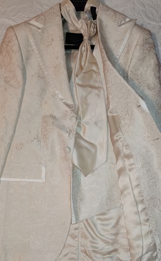 Traje novio Carlo Pignatelli