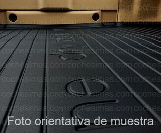 Mercedes Clase C W205T estate cubeta maletero goma