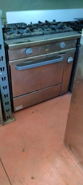Cocina industrial bar 2 fuegos con horno
