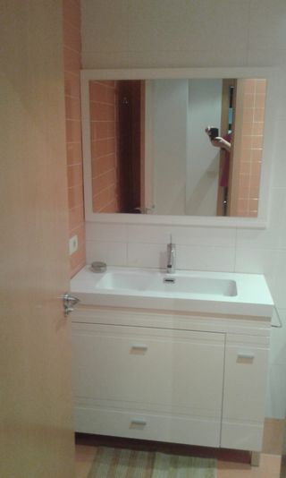 SE ALQUILA PRECIOSO PISO DE 2 HABITACIONES